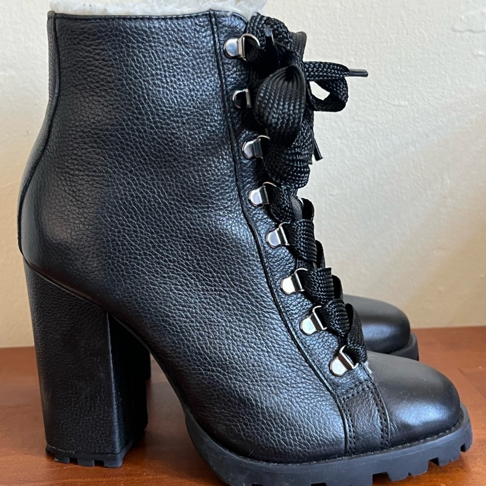 Schutz Black Chunky Heel Ankle Boots sz 8.5 B